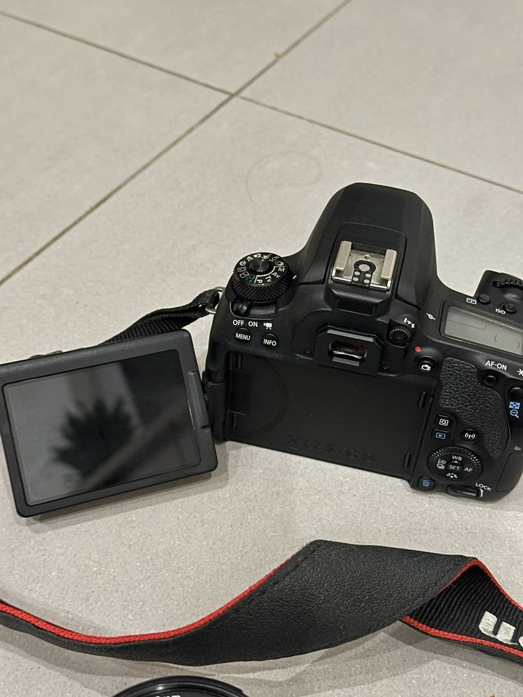 Canon 77d + 2 obiektywy