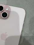 iPhone 15 różowy