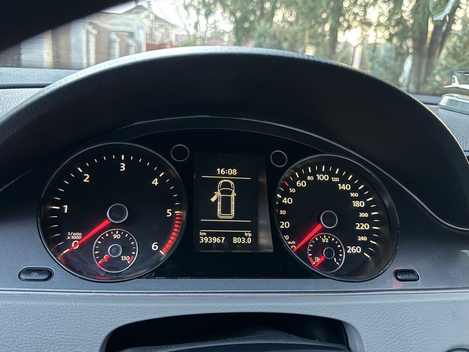 Продам Volkswagen Pasaat B6 НЕ КРАШЕН