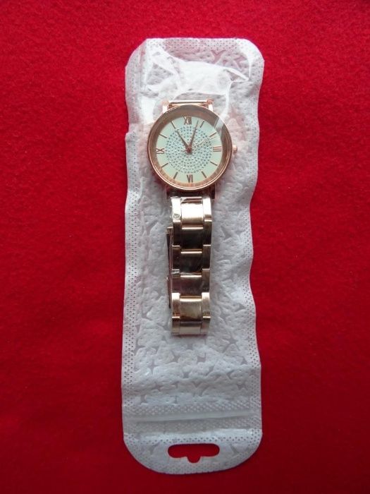 Złoty ZEGAREK damski