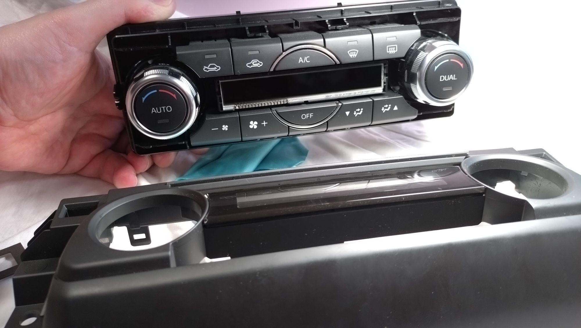 Панель клімата, климат-контроль Mazda