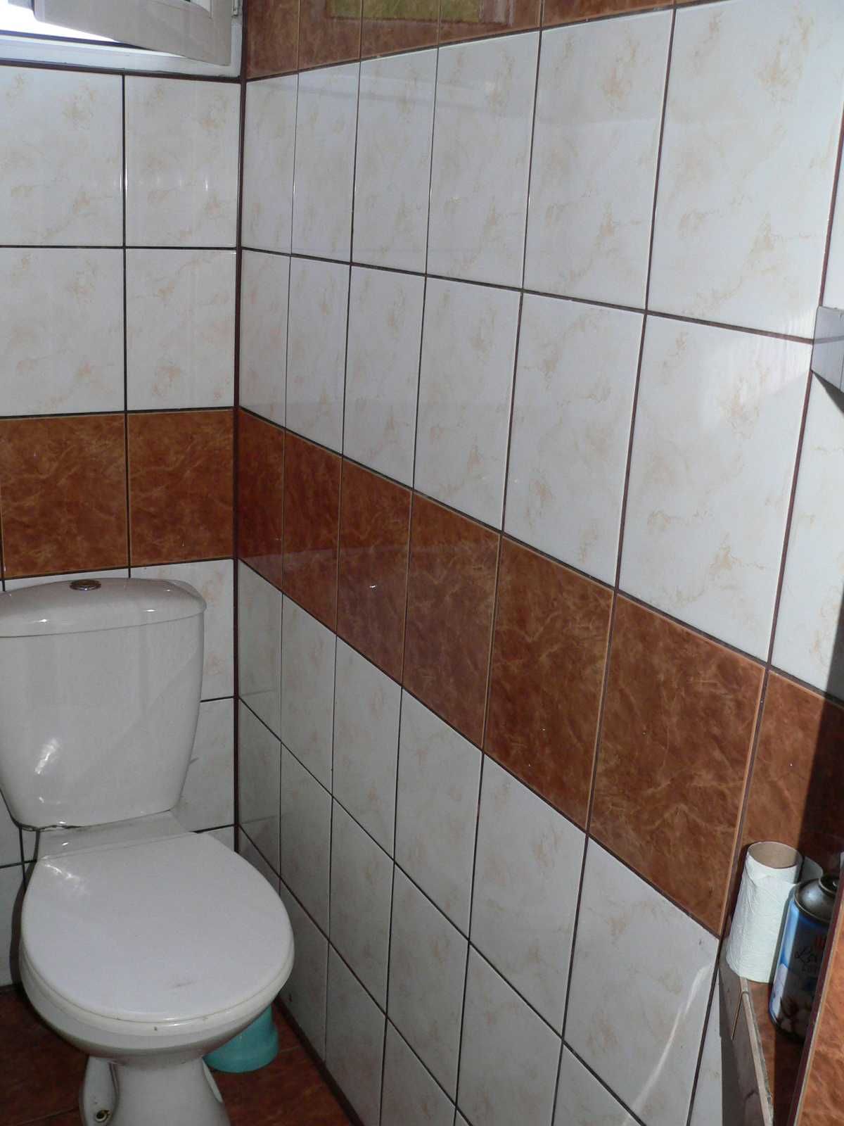 Pokój wakacyjny 25 m kw. w domu jednorodzinnym.  CZYTAJ CAŁOŚĆ.