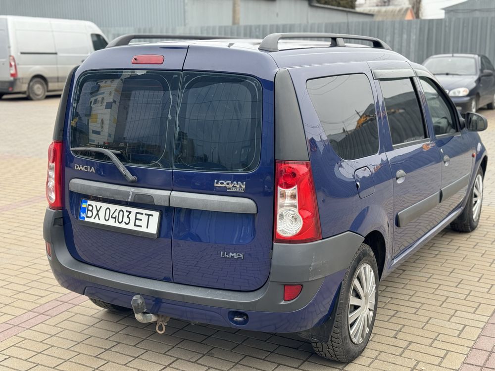 Продам авто DACIA2008