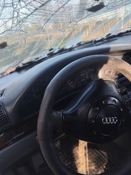 Продається ауді а6 с4 1996 після дтп