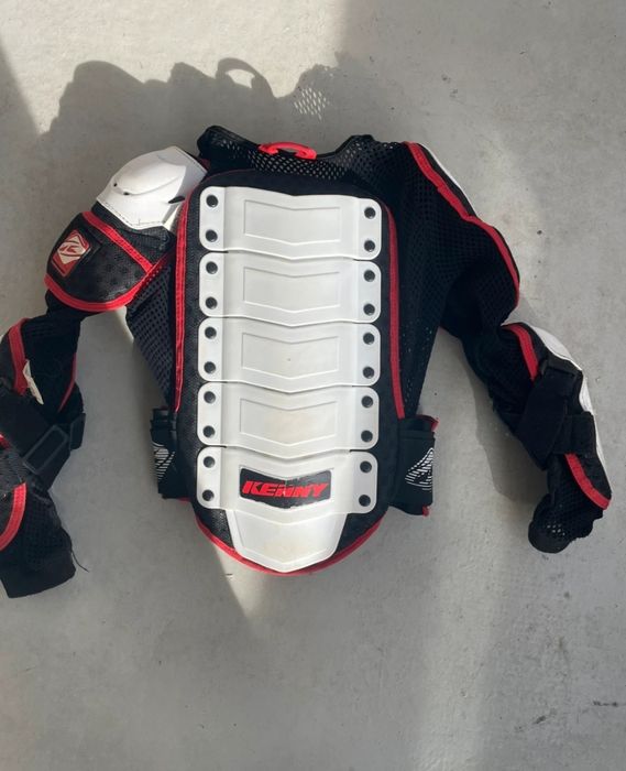 Proteções Kenny Infantil