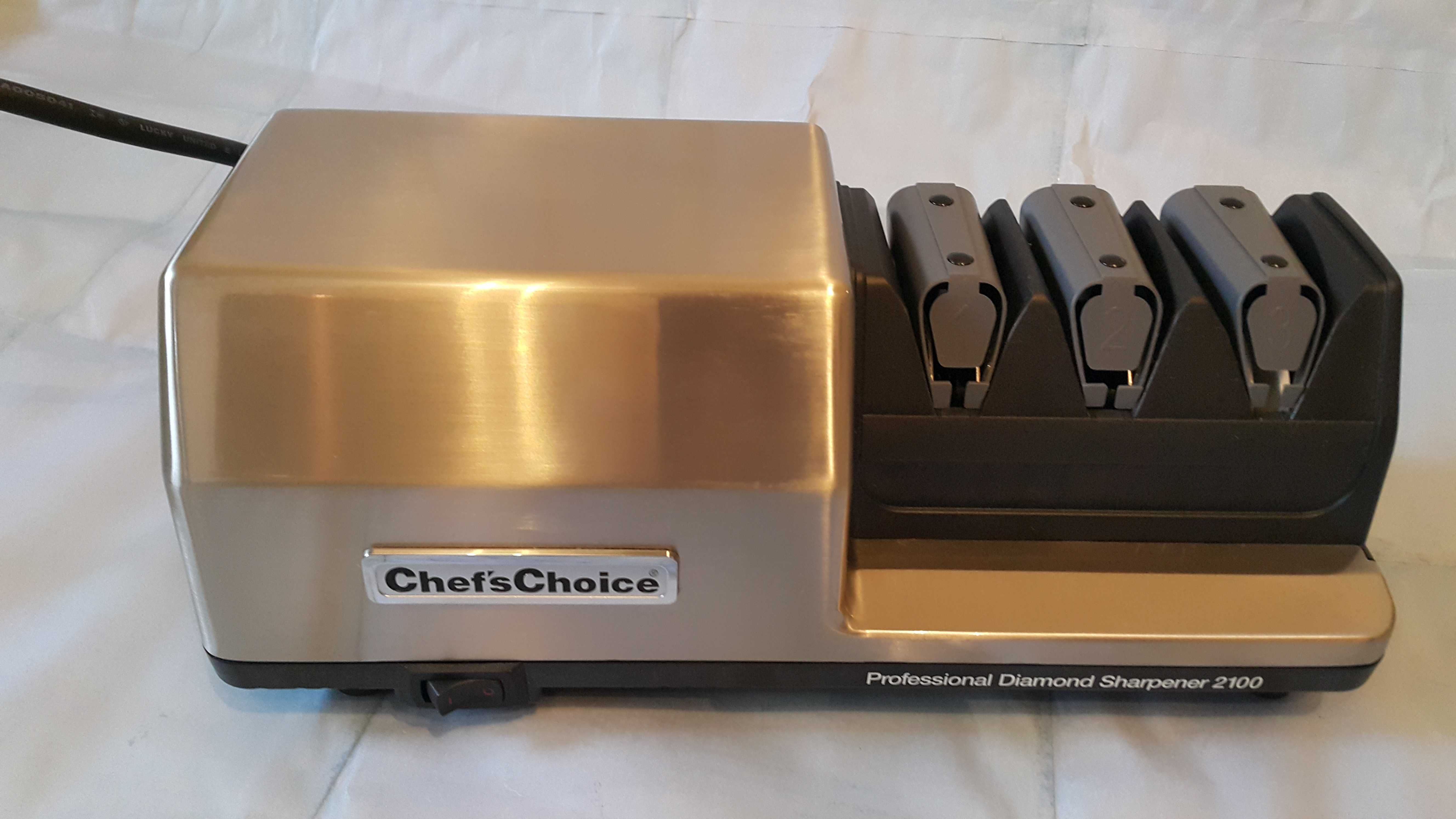 Профессиональная точильная станция Chef’sChoice 2100 (США)
