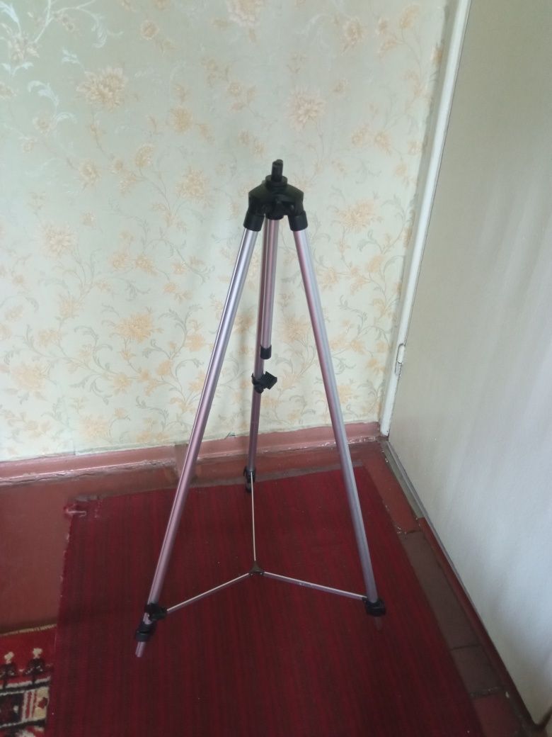 Штатив для камеры фотоаппарата 1.9 м