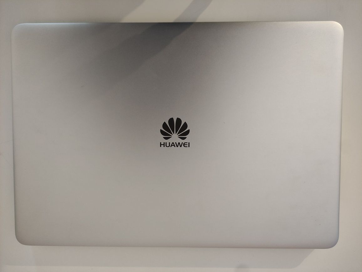 Huawei Matebook D Signature Edition