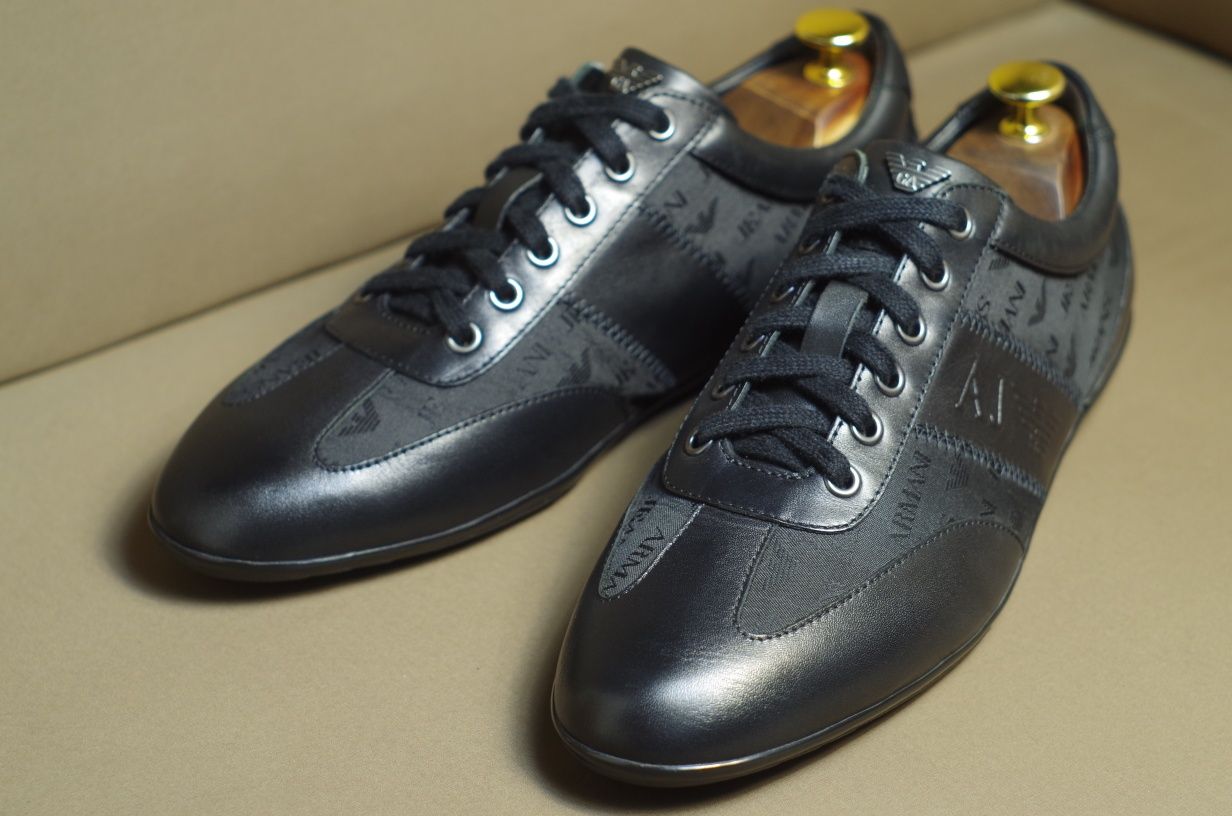 Armani Кроссовки Оригинал 41р ( 26,5см )