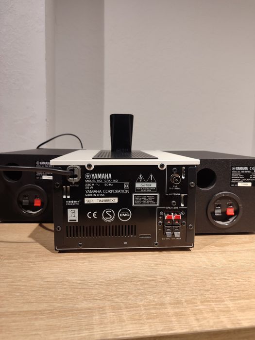 Hi-Fi система Yamaha MCR-040 USB, Audio CD, MP3