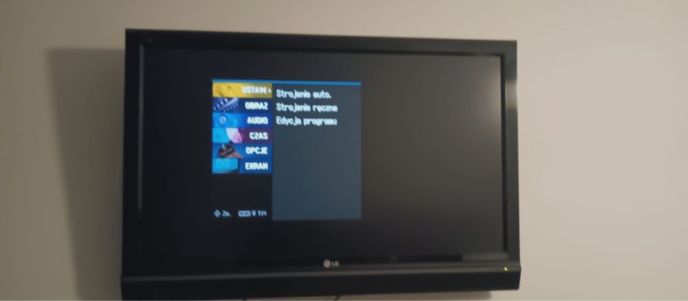 Telewizor LG 42LF65 42 cale
