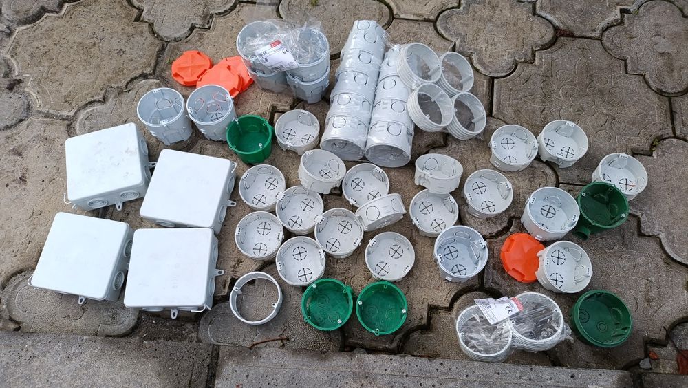 Автоматичні вимикачі, підрозетники, автомати, кабель, дифавтомат, реле