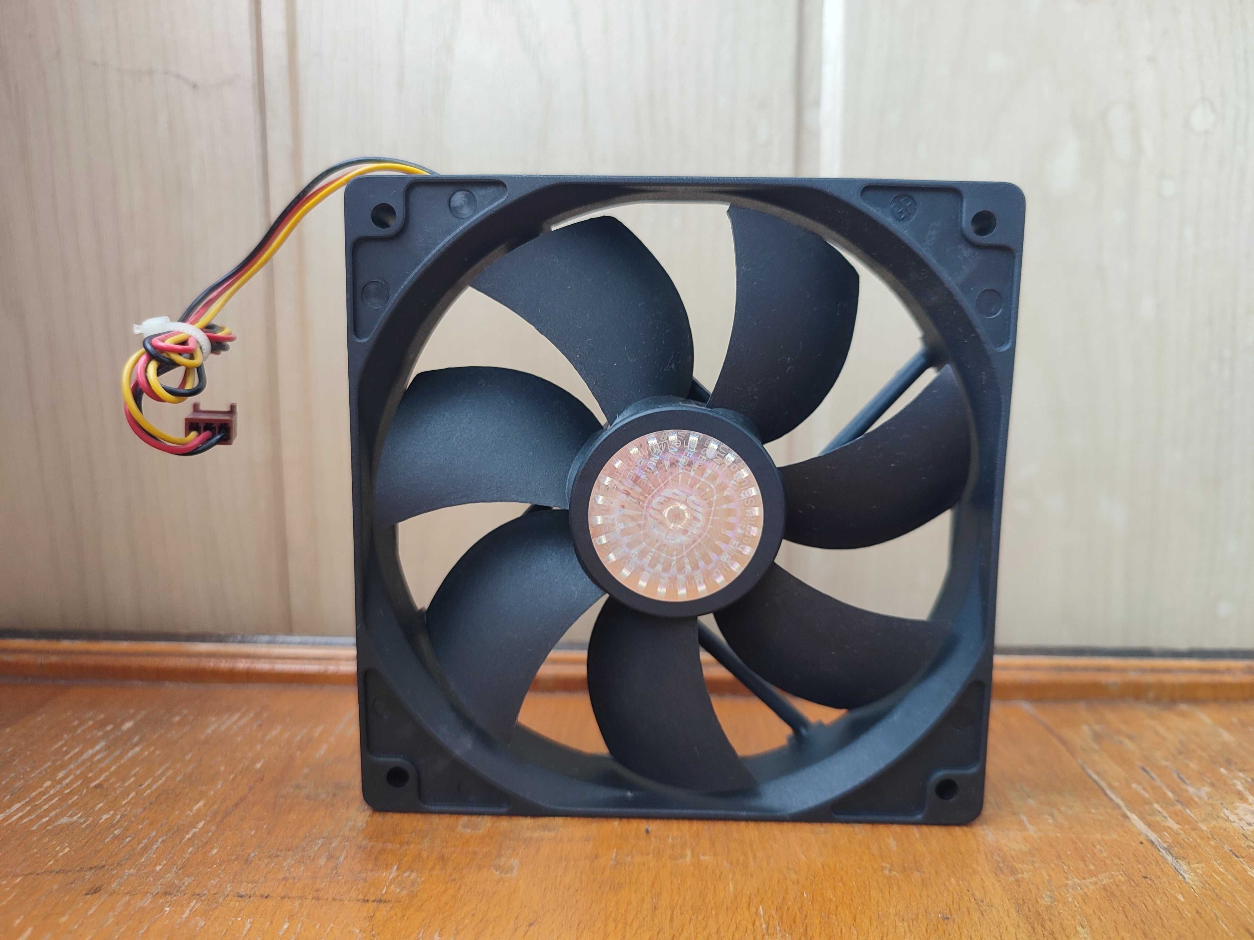 Корпусный вентилятор CoolerMaster 3 pin (120mm)