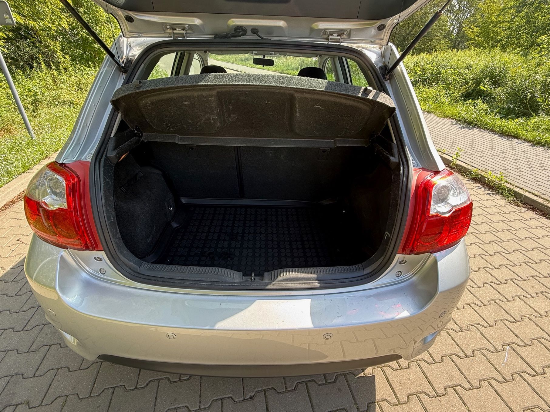 Toyota Auris Toyota Auris 1.6 Premium | 2011 | Serwis ASO | Kamera | Android | 2 wł