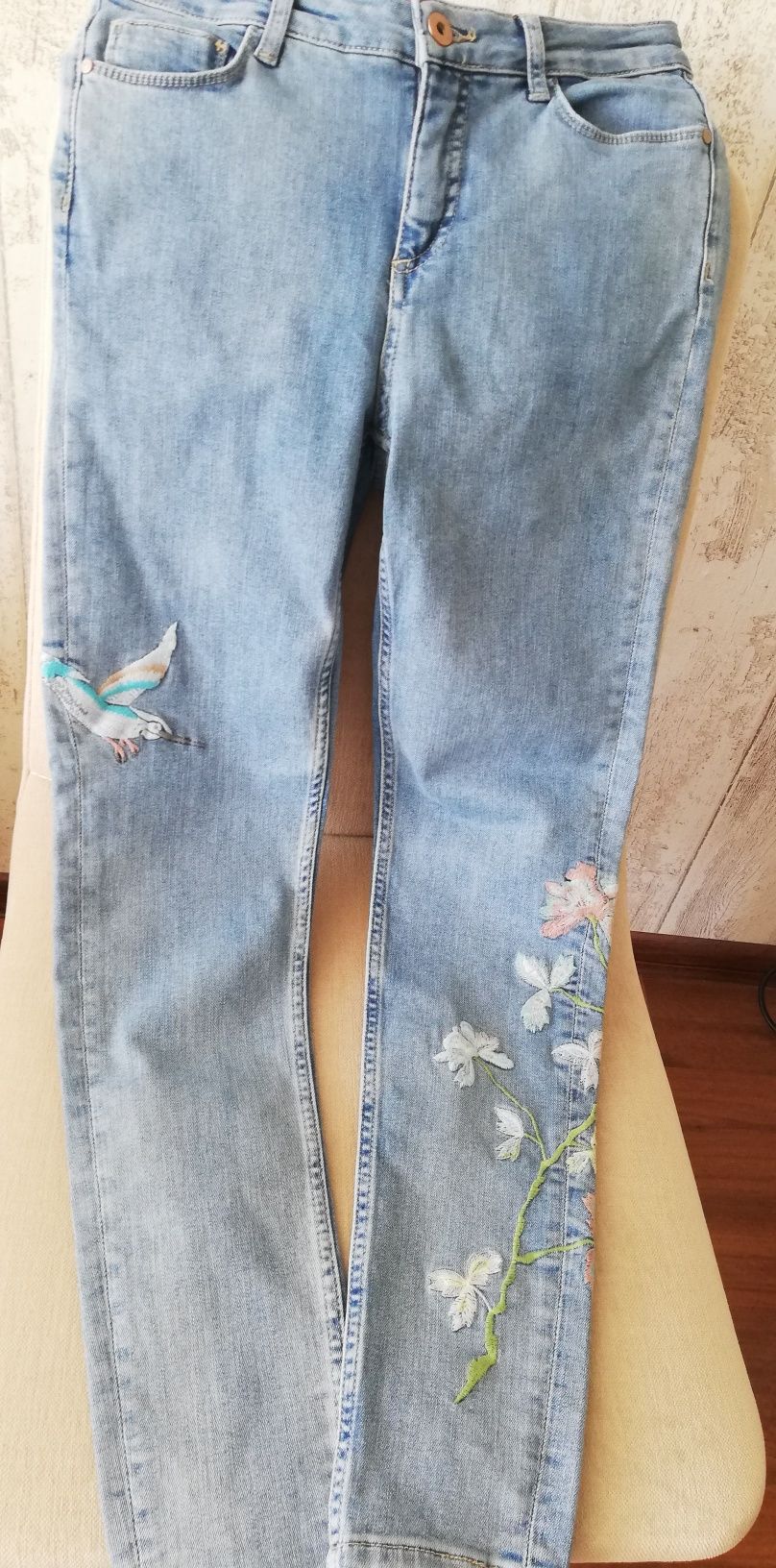 Spodnie damskie jeans