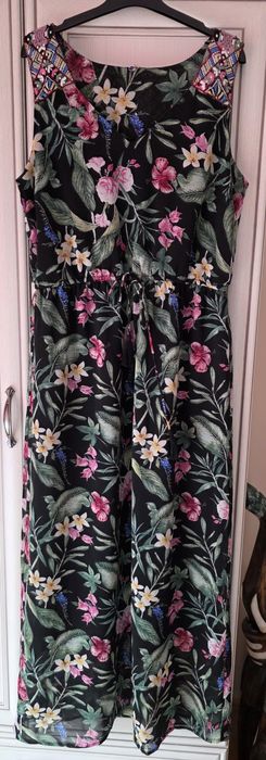 Świetna sukienka na lato rozm.40/42