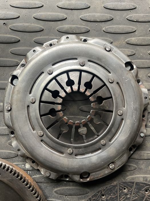 Зчеплення Valeo 835153 на пассат б6