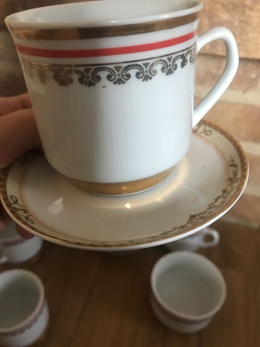 Filiżanki ze spodkiem Polska porcelana Chodzież Ksiaz