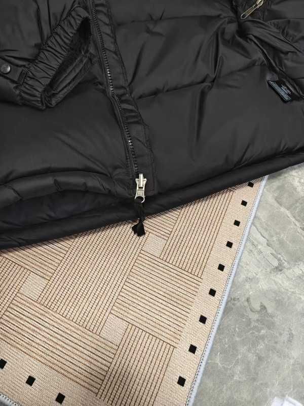 Retro Nuptse 700 Fill Packable Jacket Black US：XXL