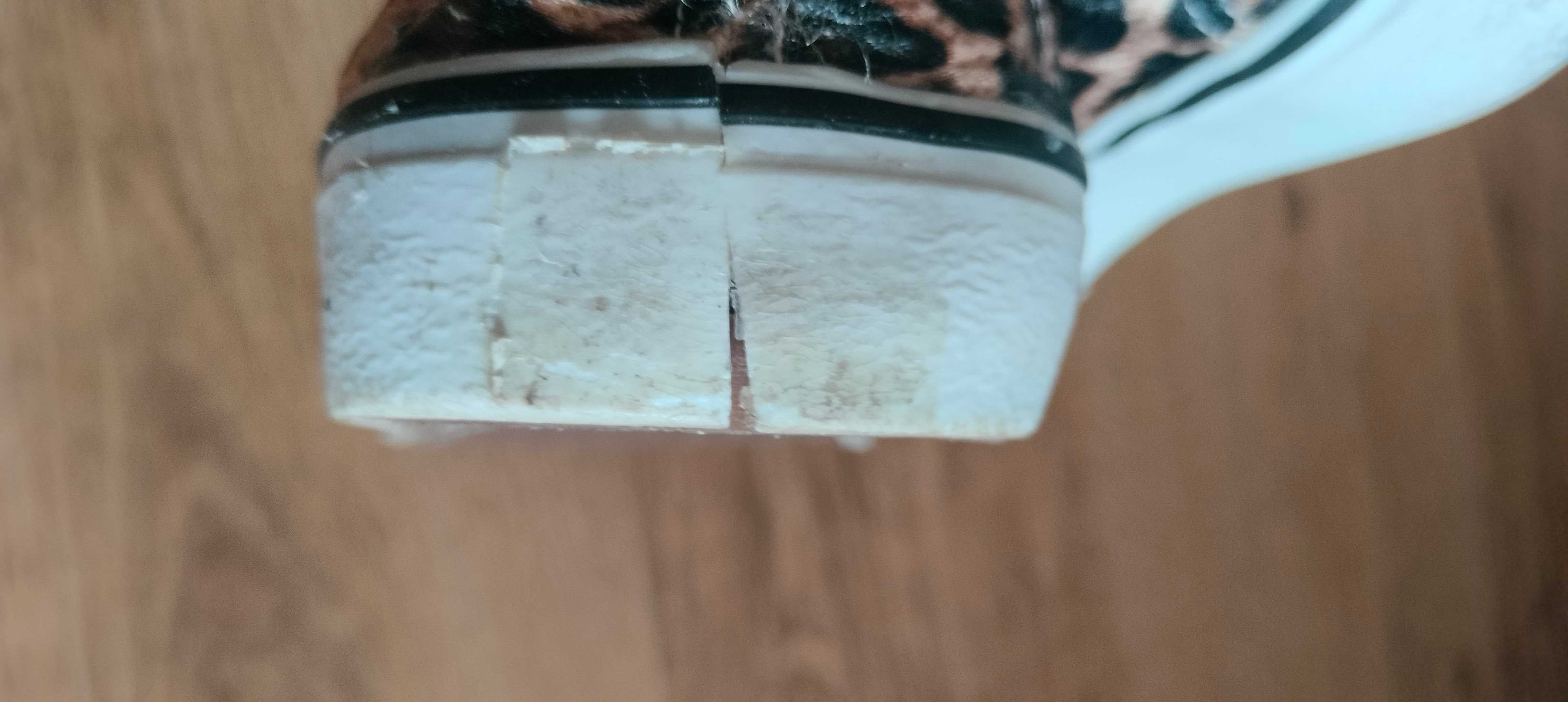 Tenisówki damskie Vans gepardzie cętki 40 25 cm