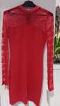 Vestido vermelho com renda