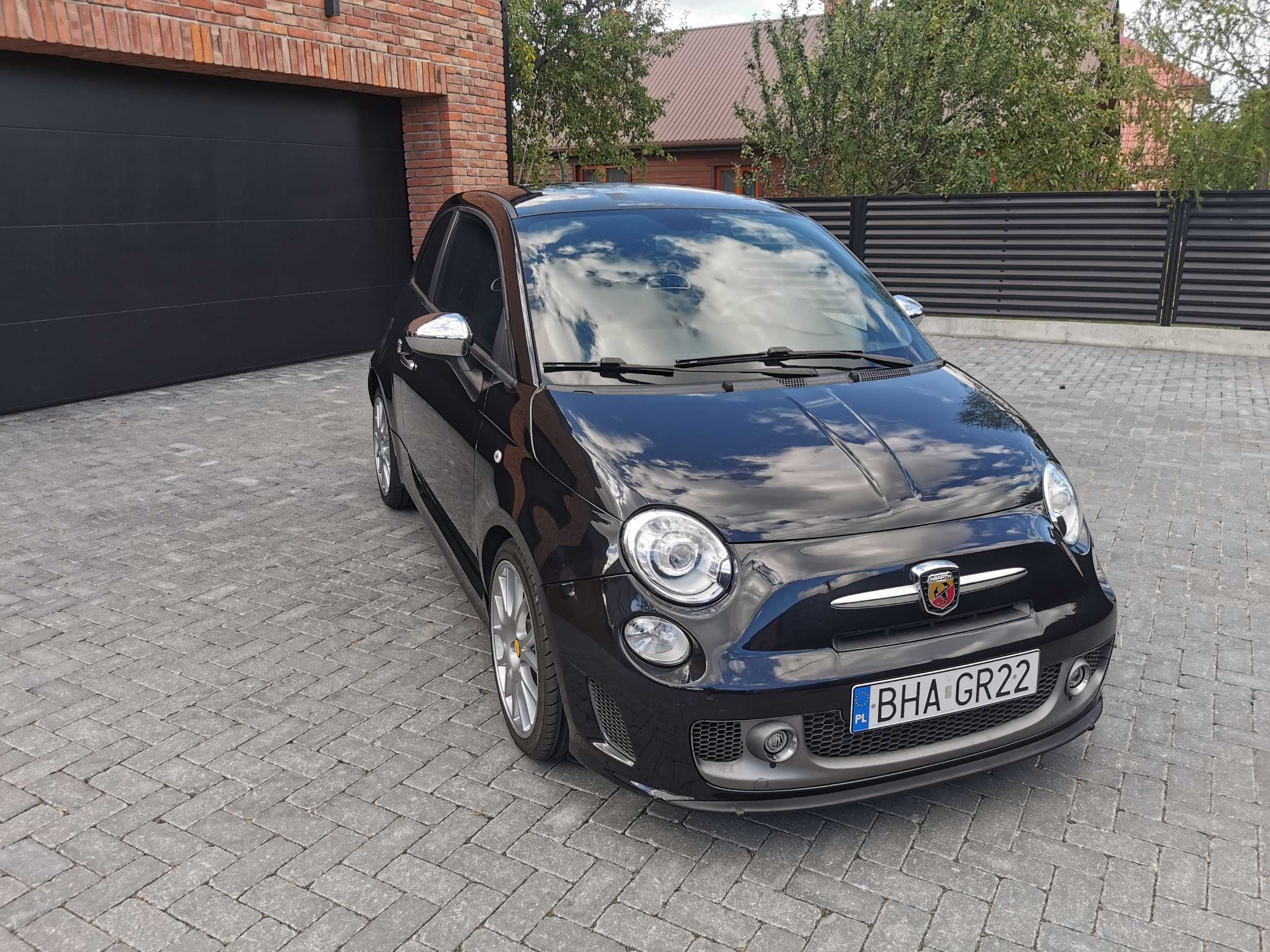 ABARTH 500 1,4 T-JET 135 KM