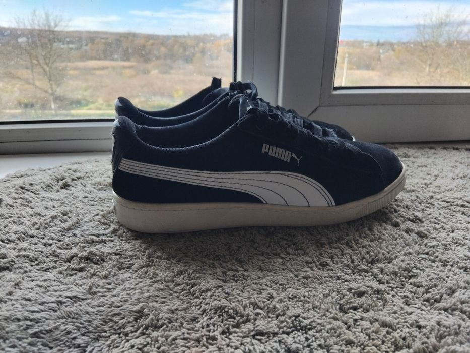 Жіночі замшеві кросівки  PUMA