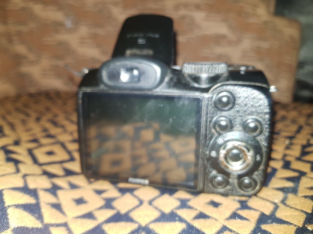 Продам Фотоппарат (FUJIFILM) "S1700"