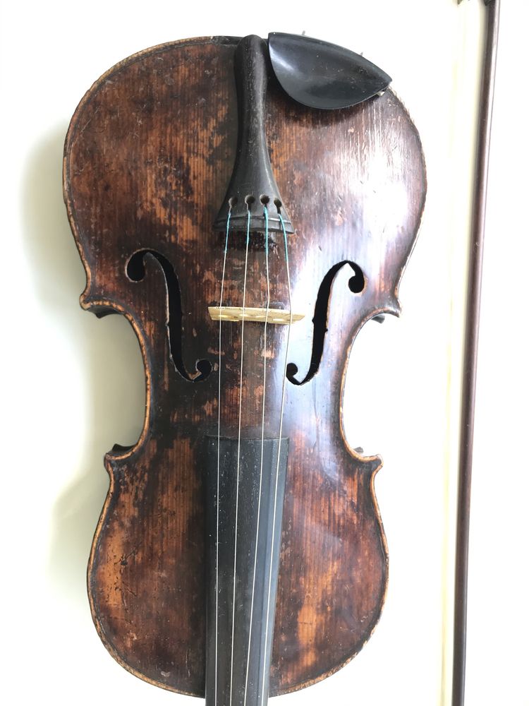 Скрипка  1723г. старинная Чешская