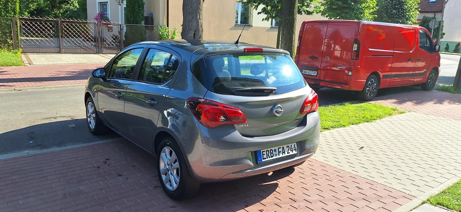 Opel Corsa E 2015 1.4 Benzyna