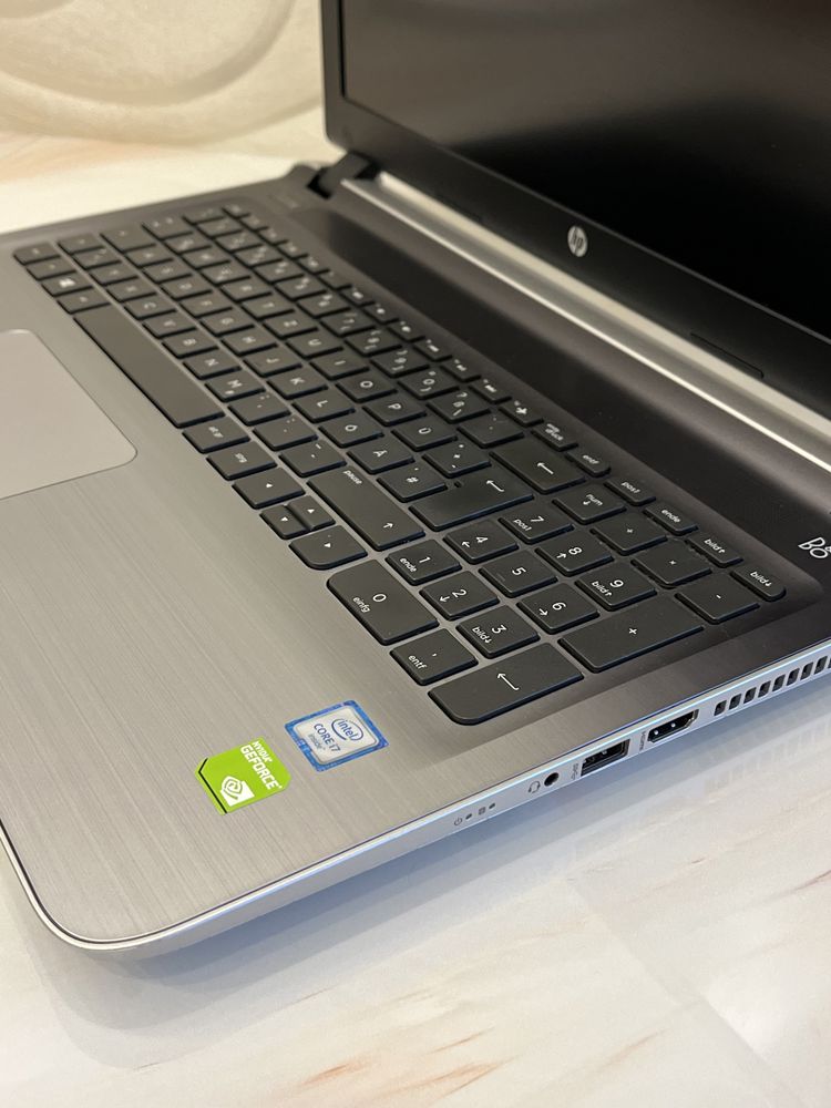 Ігровий ноутбук HP Pavilion 15