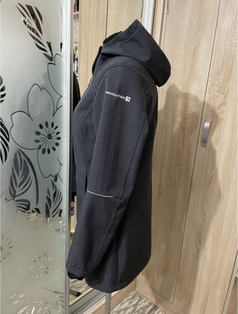 Роскошная термокуртка, пальто софтшелл trevolution 48 размер