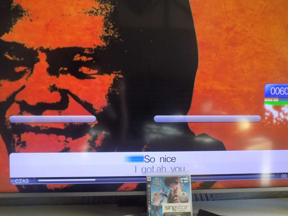 PS3 : Mikrofony  SINGSTAR +  dwie gry ( ładny stan )