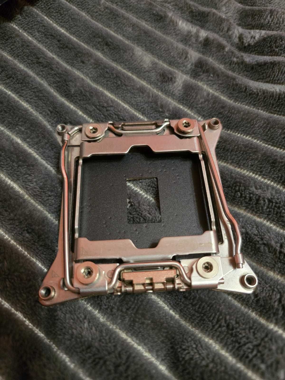 ASUS ROG Rampage V edition 10 + і7 5820k + ОЗУ + СВО