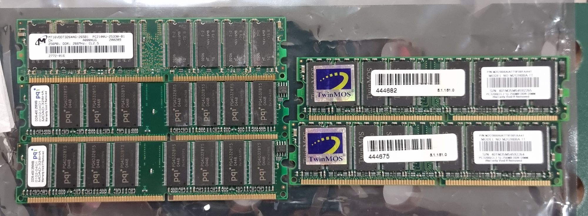 Memórias antigas - SD RAM, DDR, DDR2