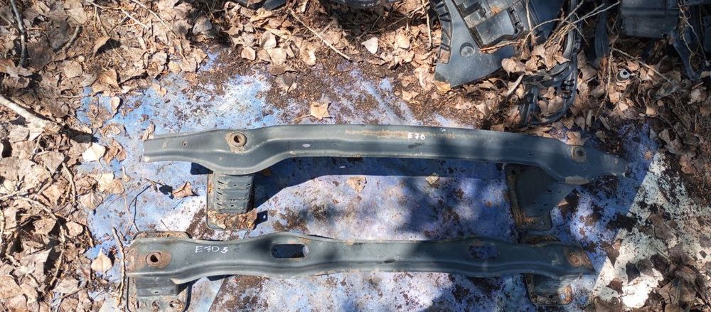 Підсилювач бампера БМВ Е53 Е60 Е61 Е65 Е66 Е70 Е90 Ф01 Ф10 Ф30