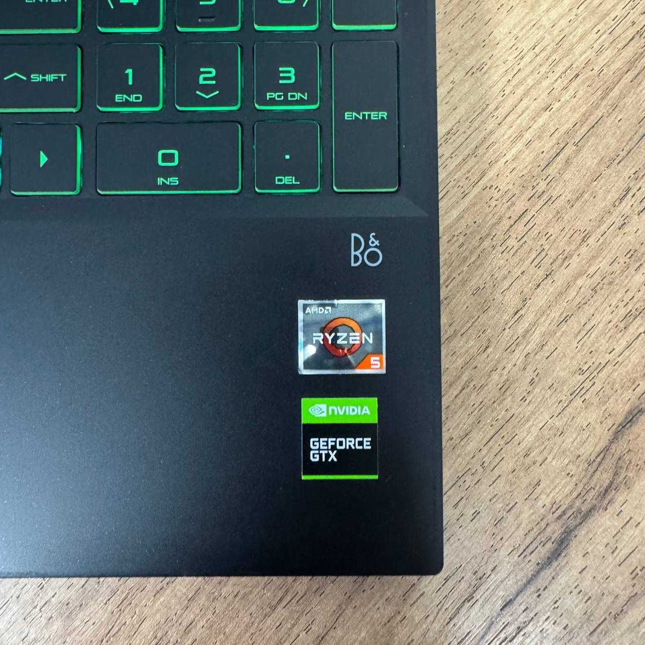 HP Pavilion Gaming 15-ec0013dx	Ryzen 5 3550H 8Gb SSD 256Gb GTX 1050