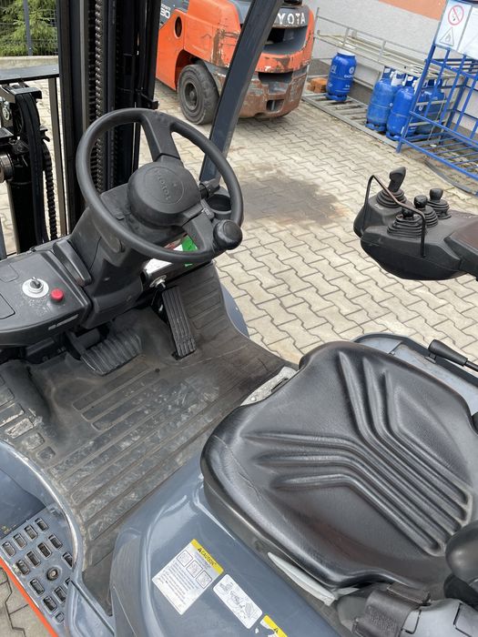 Wózek widłowy Toyota 06-8FG18F Triplex maszt 2018 rok