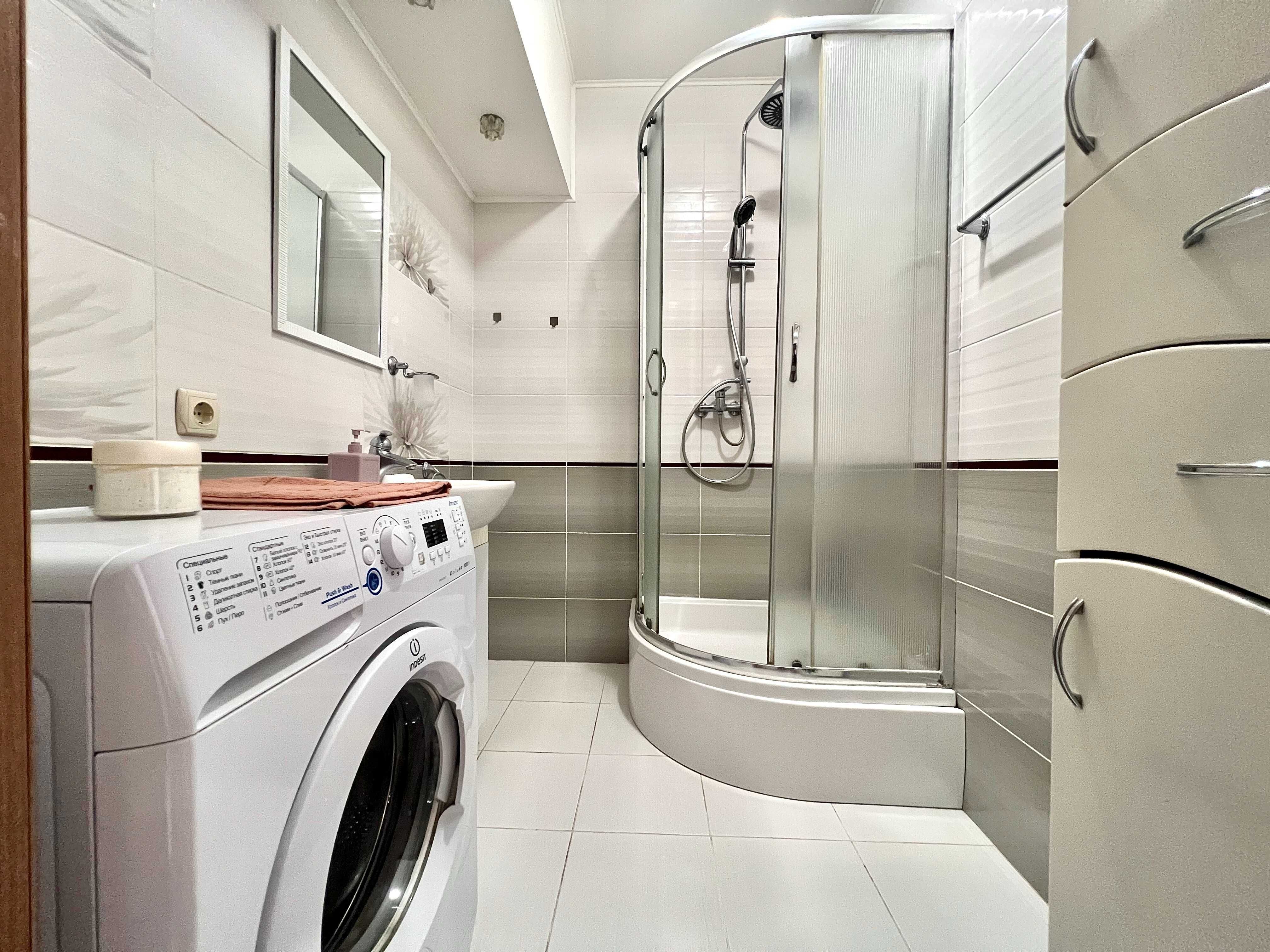 ApartPoltava 100кв м затишку в серці міста, центр, СВІТЛО ЗАВЖДИ