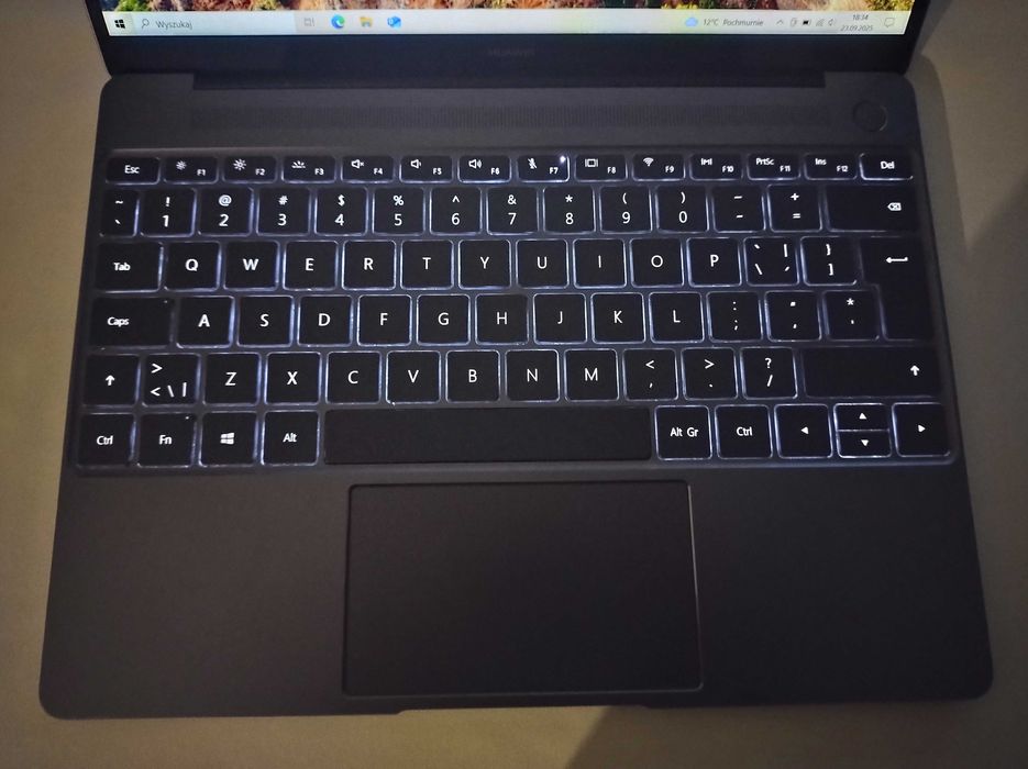 Ultrabook laptop Huawei matebook X 13 cali