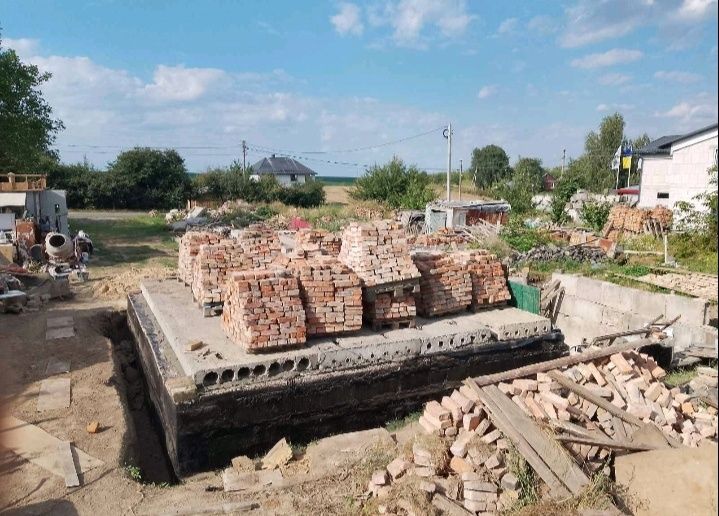 Незавершене будівництво