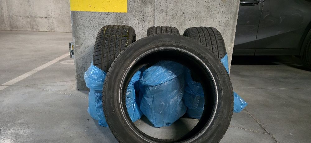 Komplet opon Firestone roadhawk 235/45/18, jak nowe