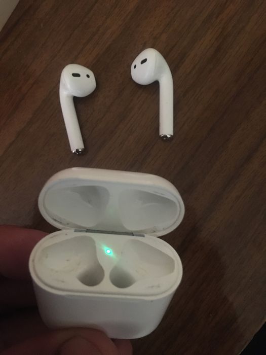 Продам Навушники Apple AirPods