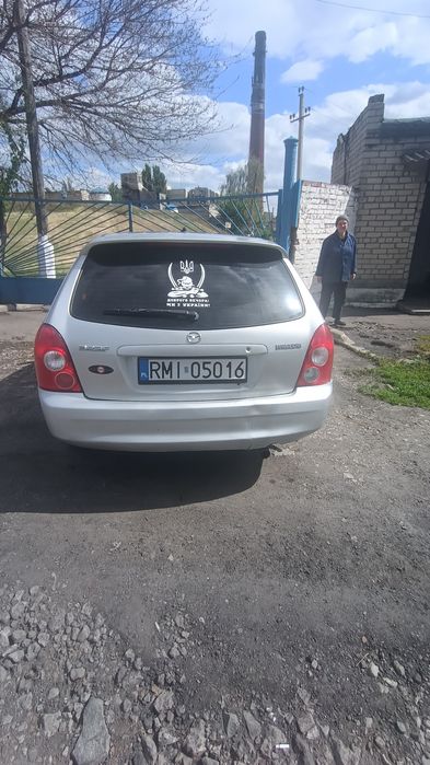 Mazda 323f 2003 рік 1.6 бензин