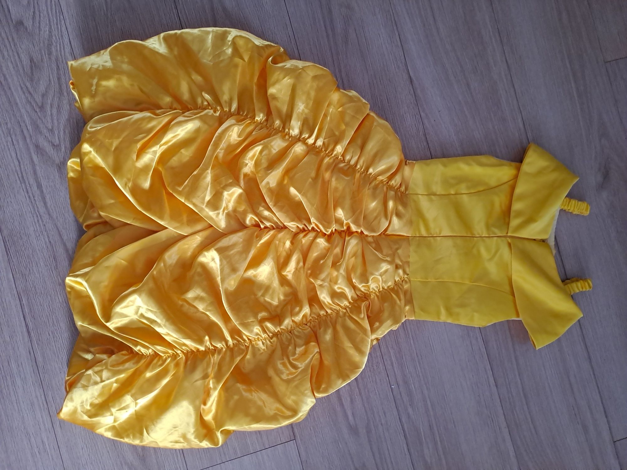 Fato fantasia princesa amarelo para o Carnaval