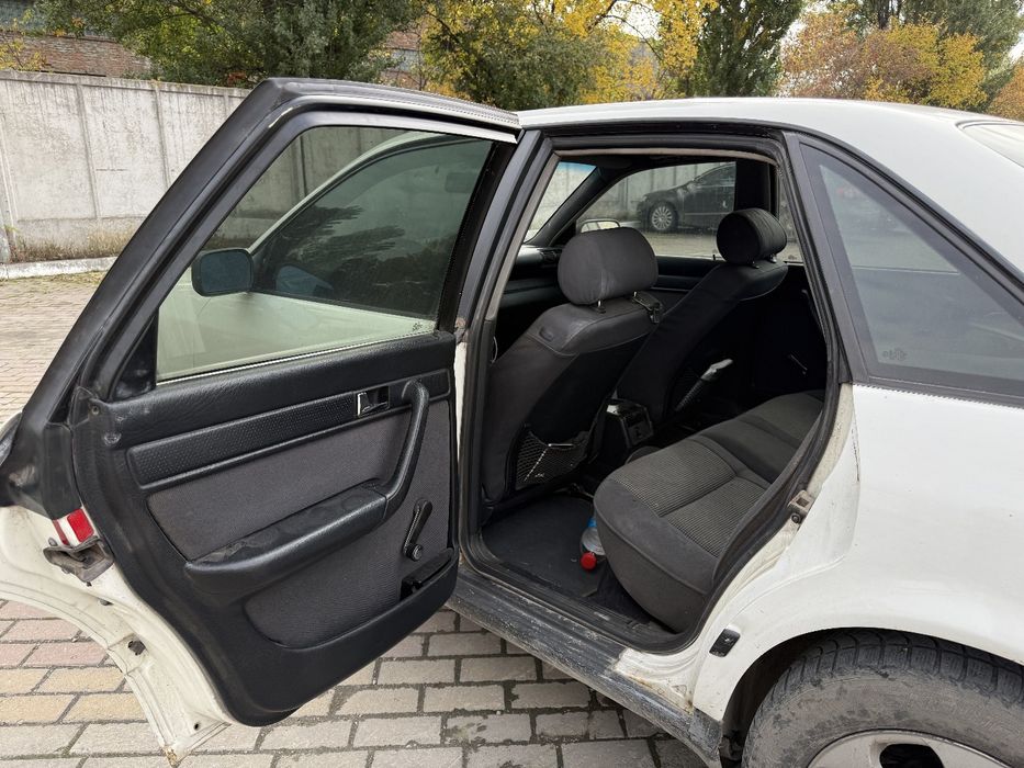 Ауді 100 с4 1993Р