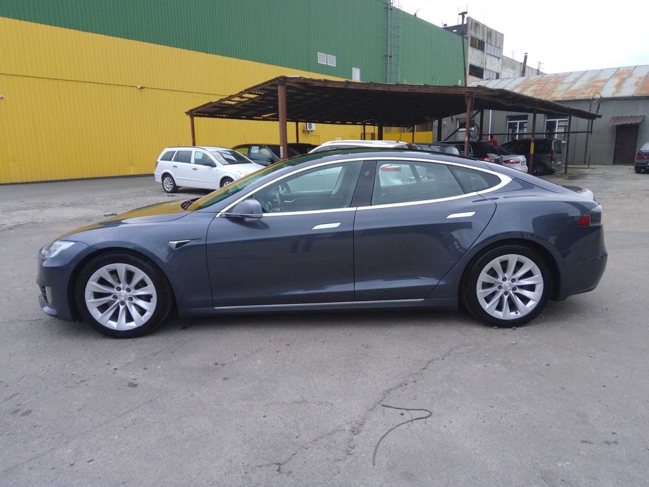 Tesla Model S 75D Dual Motor