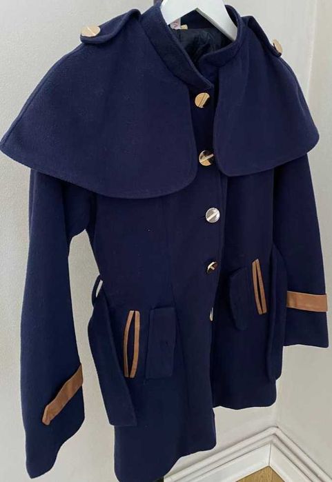 Плащ жіночий куртка