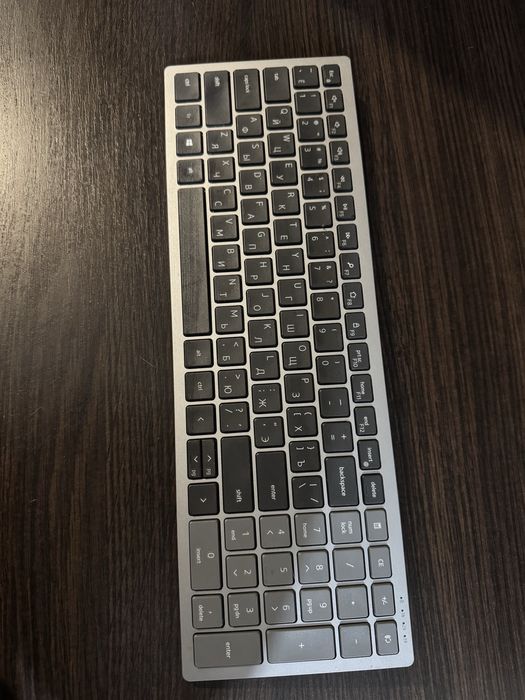 Клавіатура Dell Compact Multi-Device Wireless Keyboard - KB740