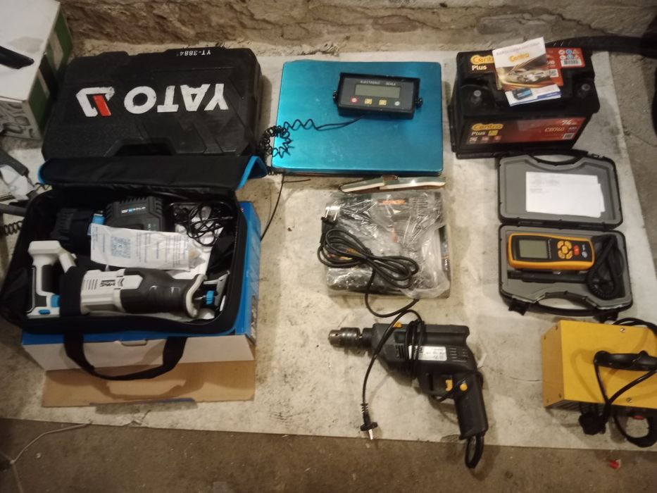 Wyprzedaż garażowa narzędzia